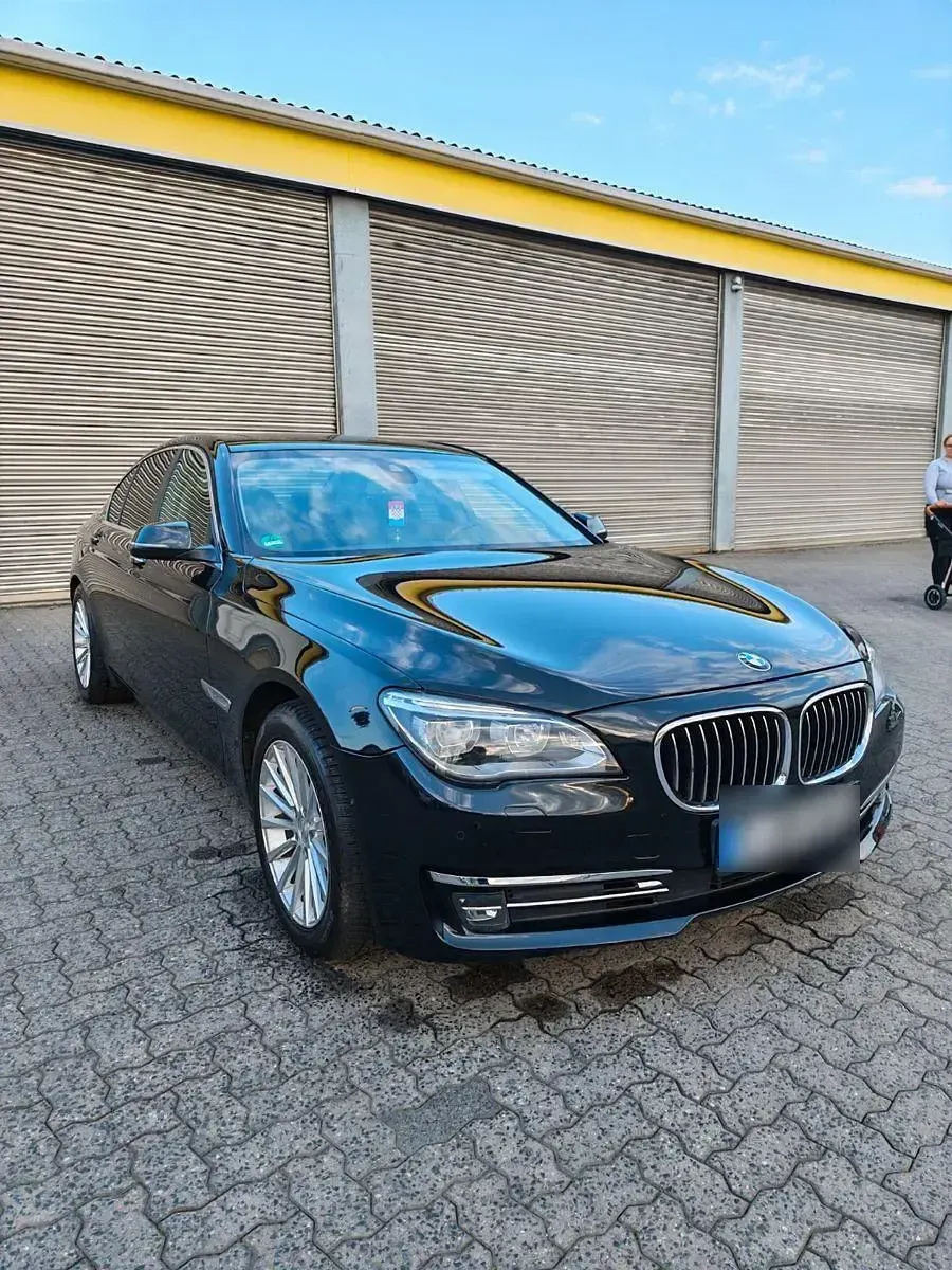 Gebraucht BMW 740 Performance 313 PS (230 kW) 2014 Schwarz Limousine