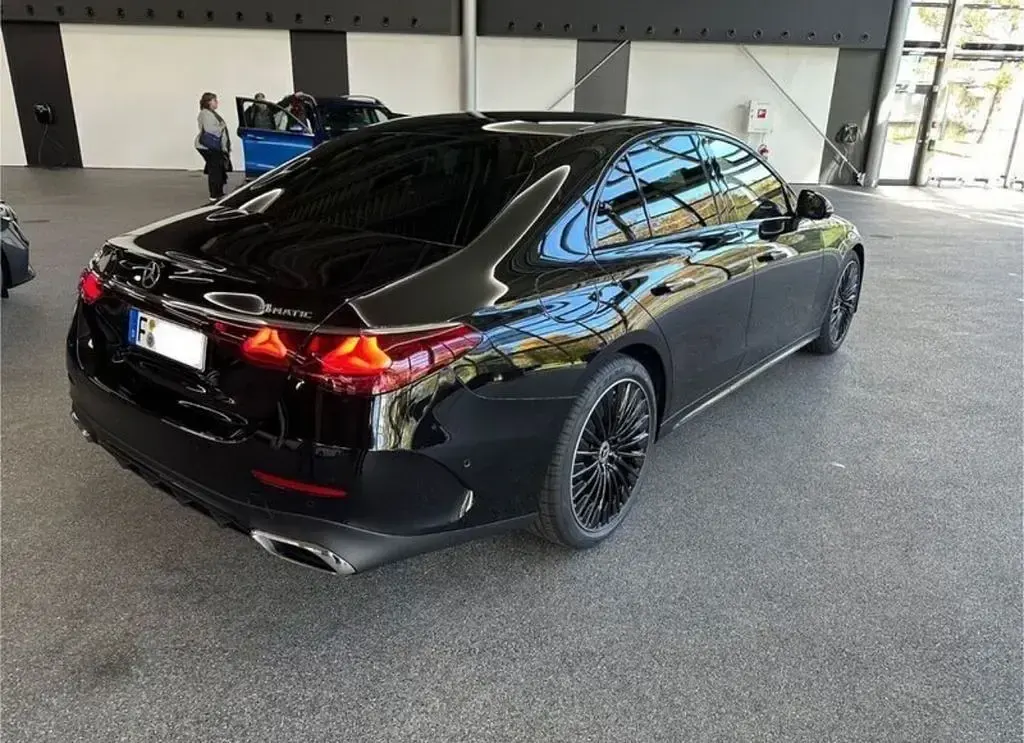 Gebraucht Mercedes E450 AMG 381 PS (280 kW) 2024 Schwarz Limousine