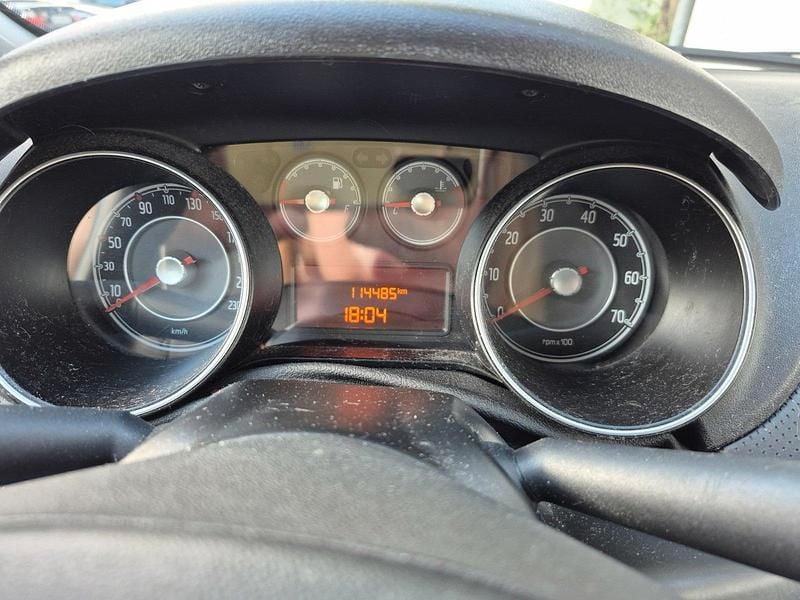 Gebraucht Fiat Punto 69 PS (50 kW) 2011 Schwarz Kleinwagen