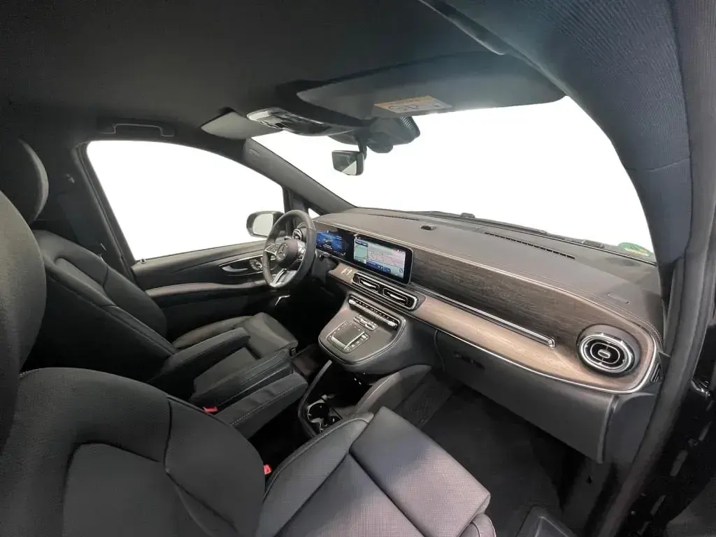 Usata Mercedes V300 237 CV (174 kW) 2026 Nero Monovolume