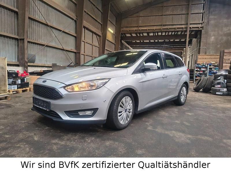 Gebraucht Ford Focus 120 PS (88 kW) 2018 Silber Kombi