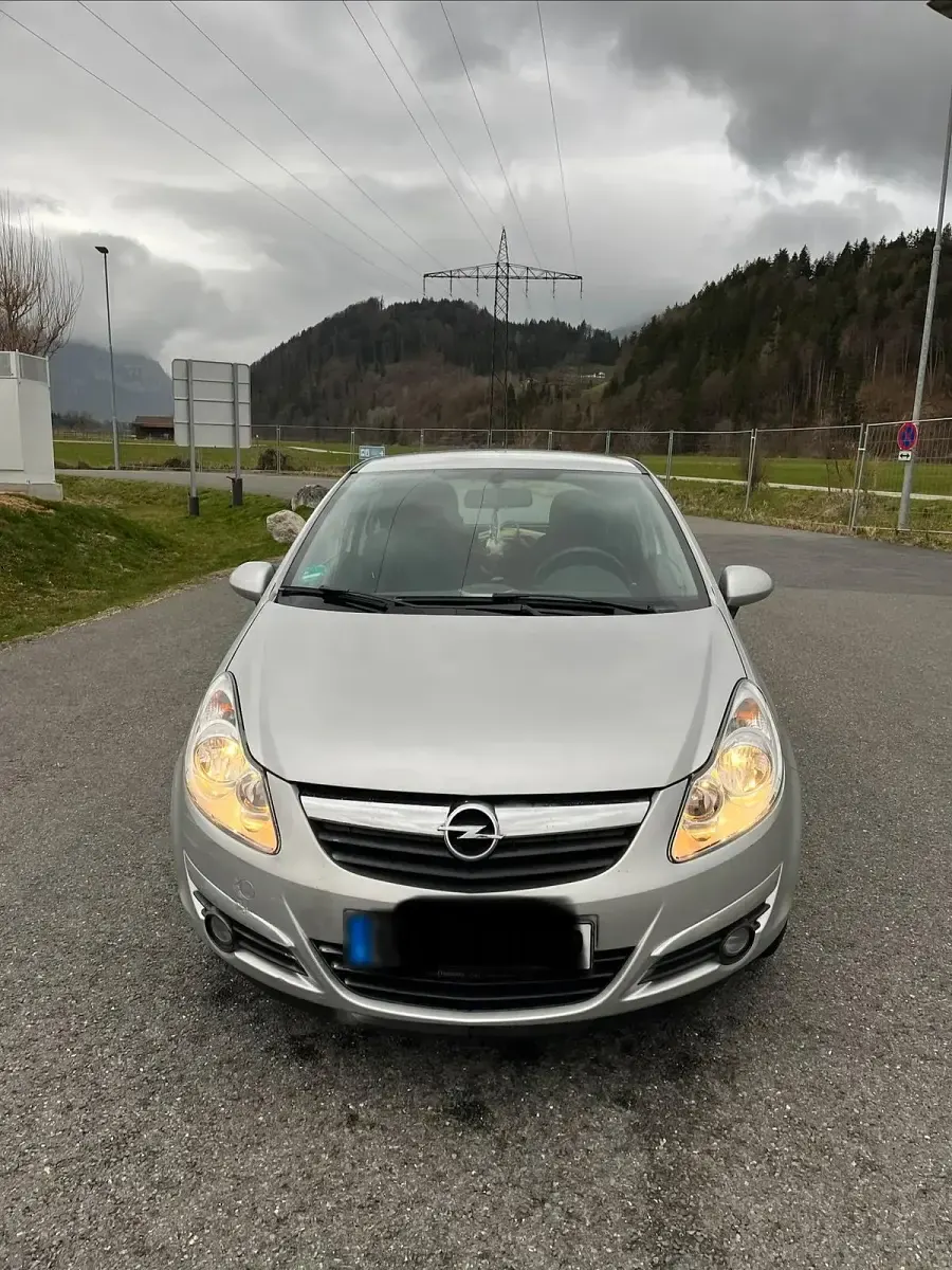 Gebraucht Opel Corsa 59 PS (43 kW) 2007 Silber Kleinwagen