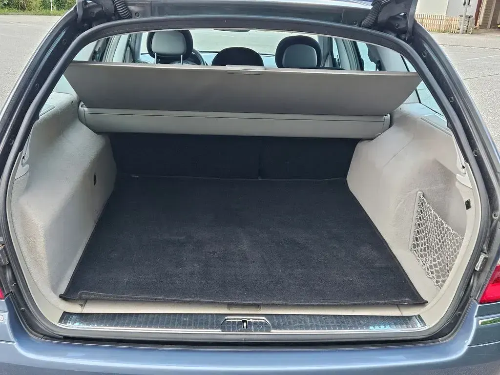 Gebraucht Mercedes 320 Avantgarde 224 PS (164 kW) 2005 Blau Limousine