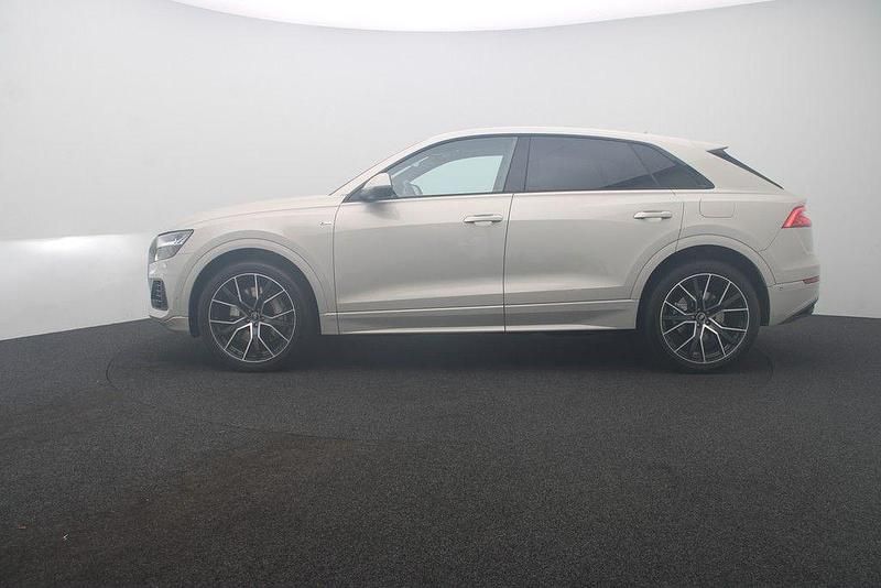 Gebraucht Audi Q8 Comfort 381 PS (280 kW) 2021 Vikunjabeige metallic SUV