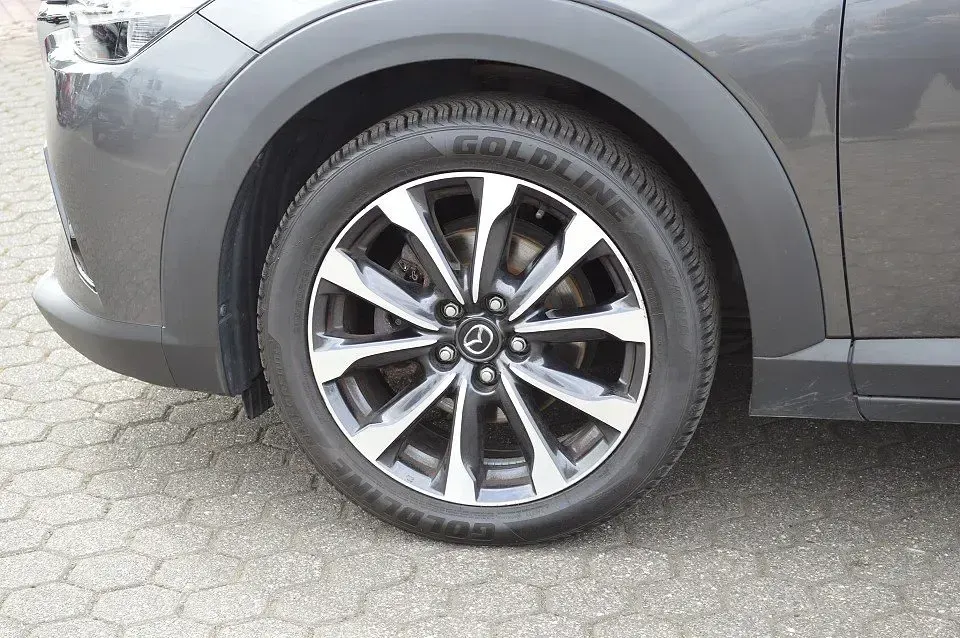 Gebraucht Mazda CX-3 121 PS (88 kW) 2022 Machine gray SUV