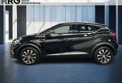 Używany Renault Captur Techno 158 KM (116 kW) 2022 Czarny SUV