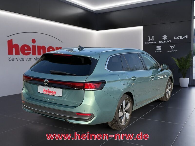 Gebraucht VW Passat Business 150 PS (110 kW) 2024 Andere Kombi