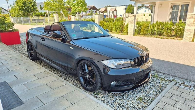 Schwarz Gebraucht 2010 BMW 120 Cabriolet Performance Cabrio | 10.400 € (Etwas zu teuer) - Bild 1/4