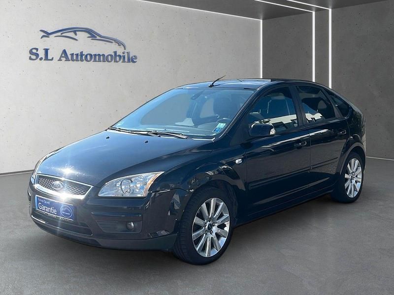 Gebraucht Ford Focus Ghia 145 PS (106 kW) 2007 Schwarz Kleinwagen