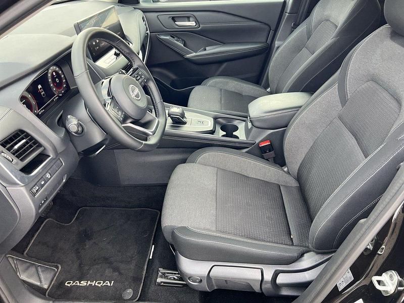 Gebraucht Nissan Qashqai 360º 158 PS (116 kW) 2024 Pearlblack SUV