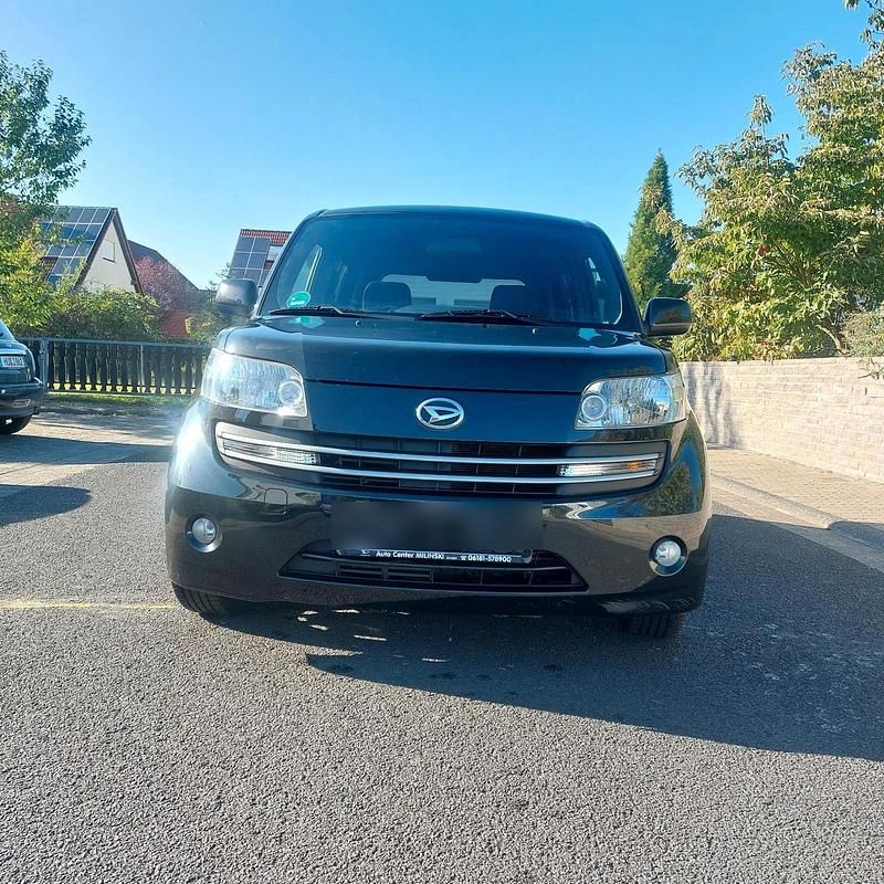 Schwarz Gebraucht 2009 Daihatsu Materia Van / Kleinbus | 3.850 € (Fairer Preis) - Bild 1/4