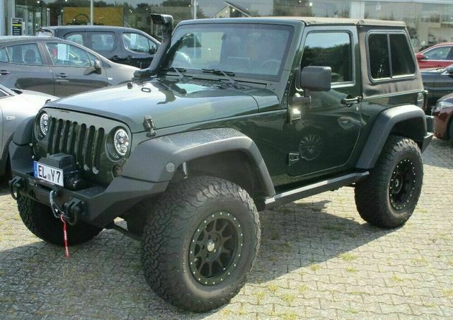 Grün metallic Gebraucht 2007 Jeep Wrangler Rubicon SUV | 50.000 € - Bild 1/4
