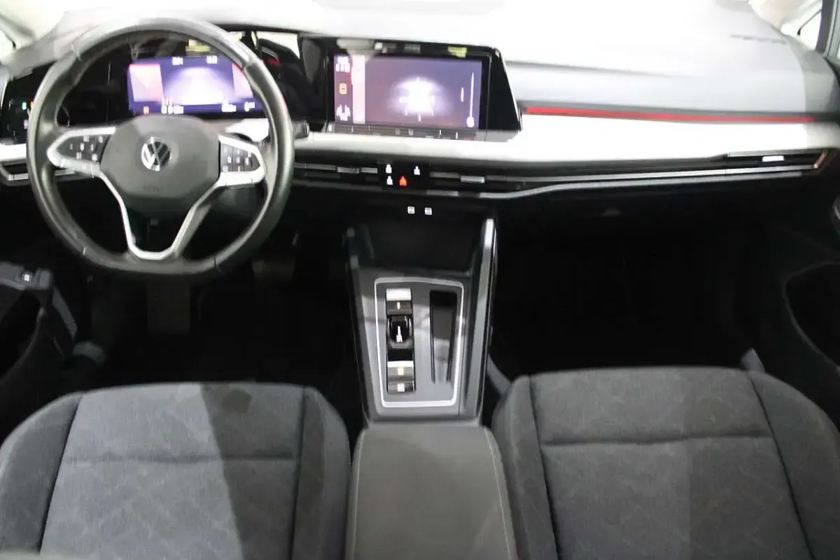 Gebraucht VW Golf VII Life 116 PS (85 kW) 2021 Grau Kleinwagen