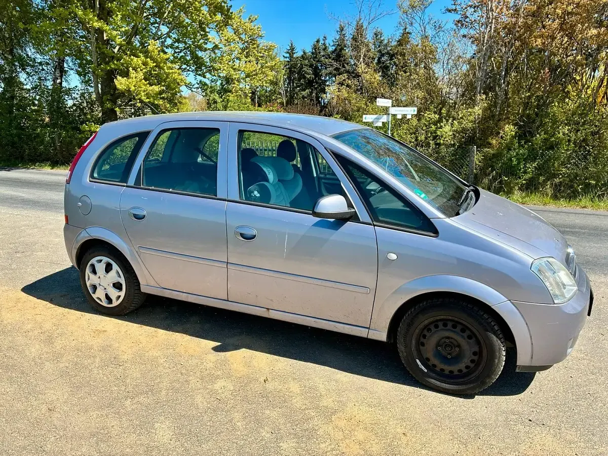 Gebraucht Opel Meriva 100 PS (73 kW) 2005 Andere farben Van / Kleinbus
