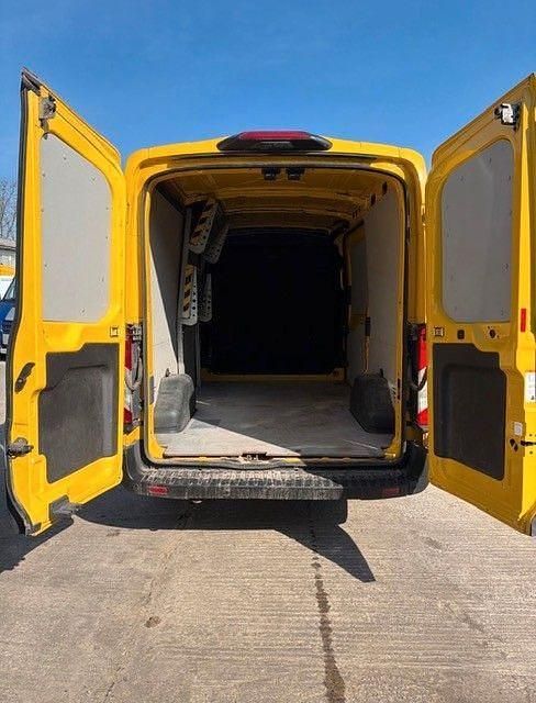 Gebraucht Ford Transit 105 PS (77 kW) 2023 Gelb