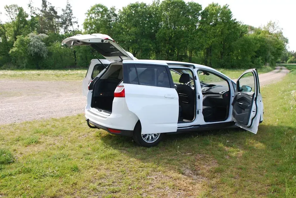 Gebraucht Ford Grand C-Max Titanium 116 PS (85 kW) 2011 Weiß Van / Kleinbus