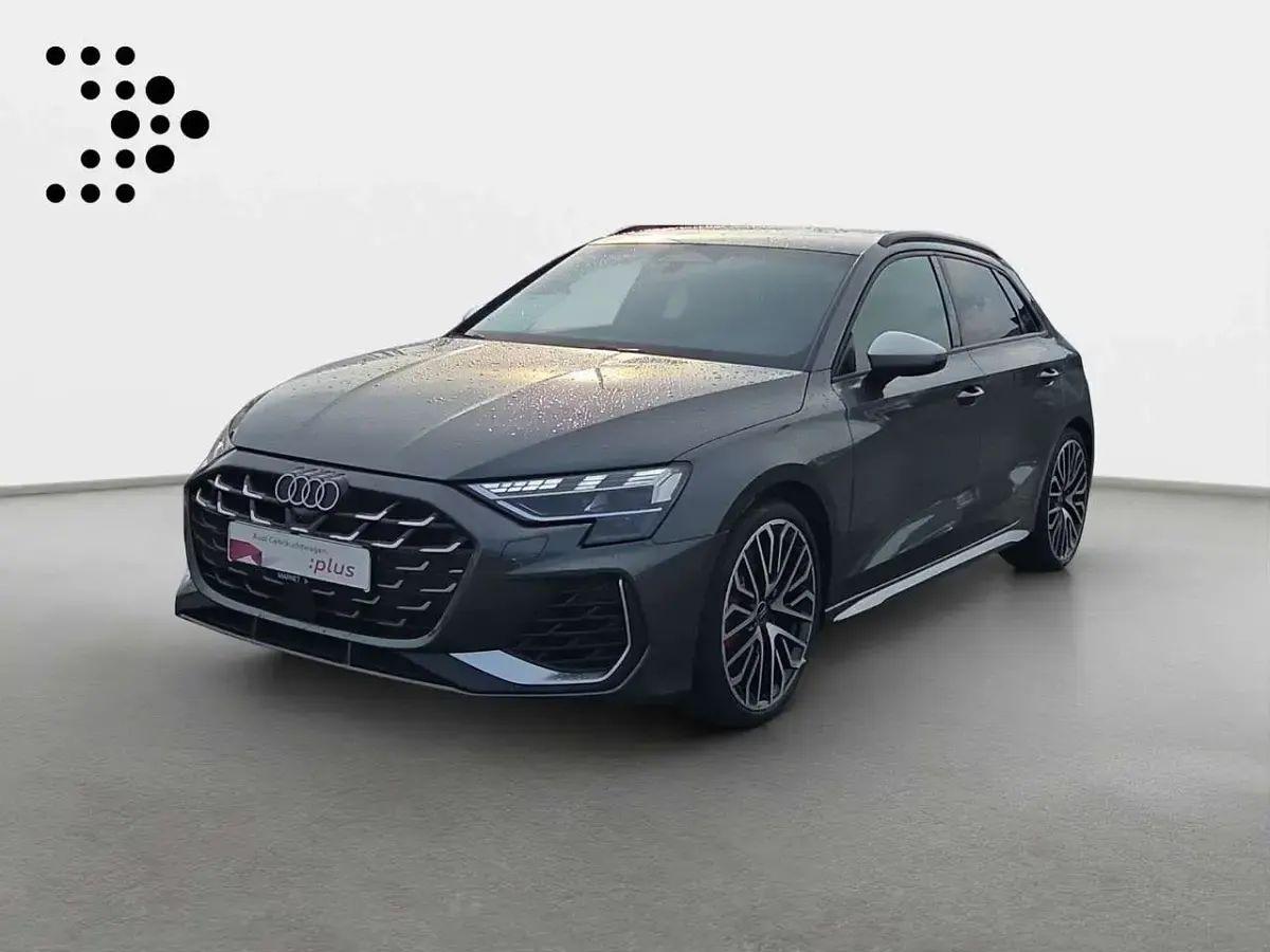 Gebraucht Audi S3 Ambiente 333 PS (244 kW) 2025 Daytonagrau perleffekt Limousine