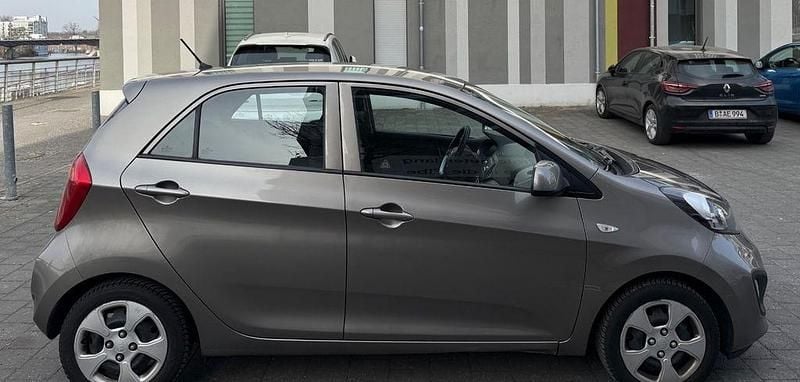 Gebraucht Kia Picanto 86 PS (63 kW) 2013 Braun Kleinwagen