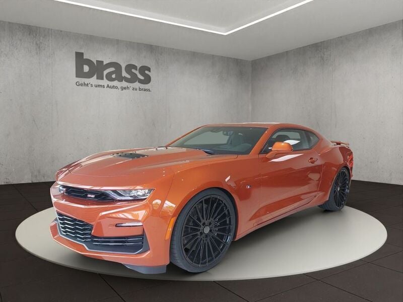 Farbe: vivid orange metallic Neu 2024 Chevrolet Camaro Coupé | 68.500 € - Bild 1/4