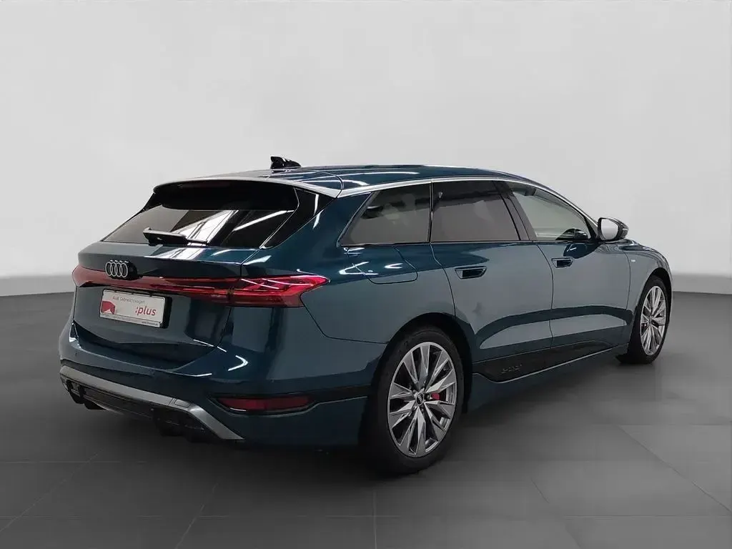 Używany Audi A6 e-tron S-Line 269 kW (367 KM) 2025 Niebieski Kombi
