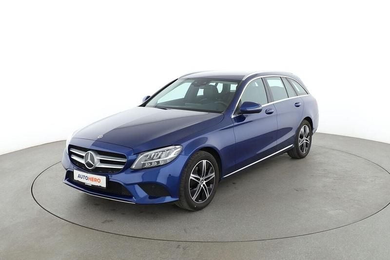 Blau Gebraucht 2020 Mercedes C200 Avantgarde Kombi | 25.110 € (Fairer Preis) - Bild 1/3