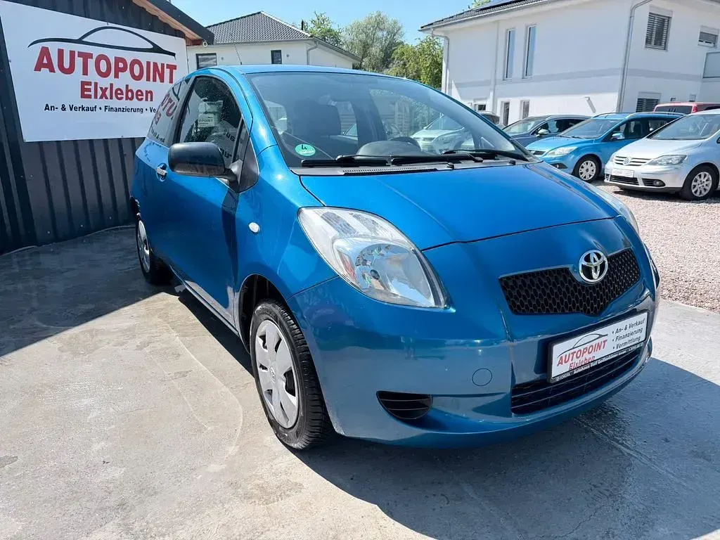 Gebraucht Toyota Yaris 69 PS (50 kW) 2006 Blau Limousine