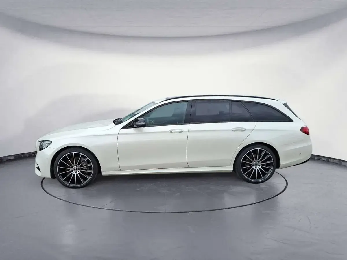 Gebraucht Mercedes E400 AMG line 340 PS (250 kW) 2018 Weiß Kombi