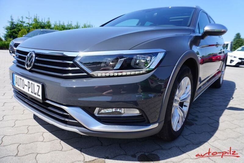 Uranograu Gebraucht 2019 VW Passat Alltrack Kombi | 28.990 € (Fairer Preis) - Bild 1/4