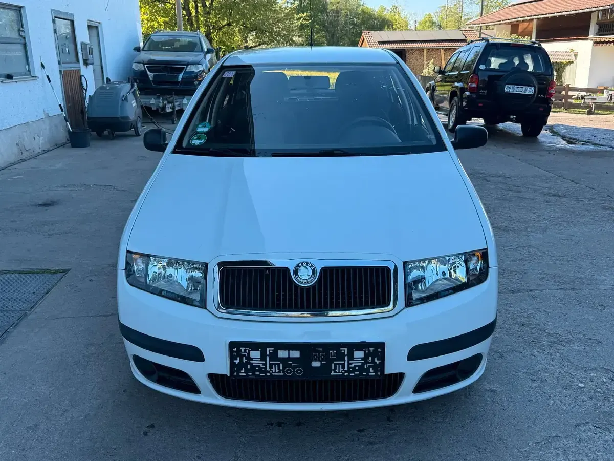 Gebraucht Skoda Fabia 54 PS (39 kW) 2005 Weiß Limousine