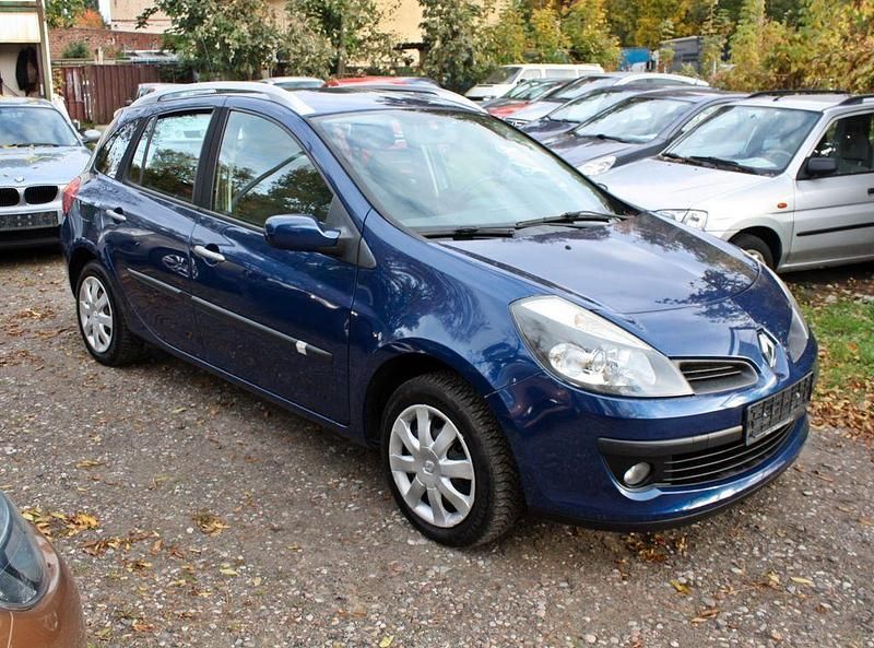 Blau Gebraucht 2008 Renault Clio II Dynamique Limousine | 2.599 € (Fairer Preis) - Bild 1/4