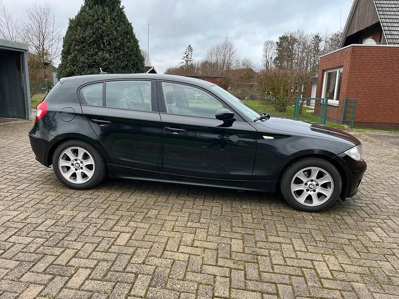 Gebraucht BMW 120 163 PS (119 kW) 2006 Schwarz Kleinwagen