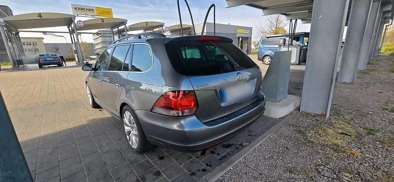 Gebraucht VW Golf VI 120 PS (88 kW) 2010 Grau Kleinwagen