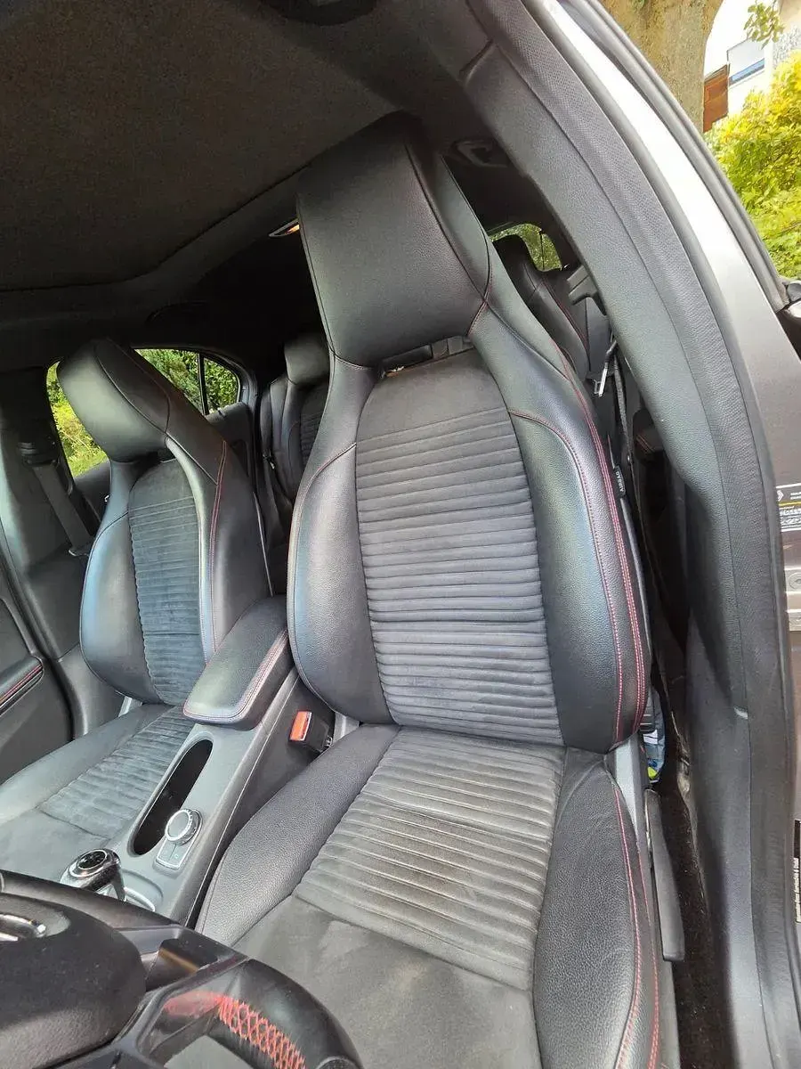Gebraucht Mercedes A180 AMG line 122 PS (89 kW) 2012 Grau Kleinwagen