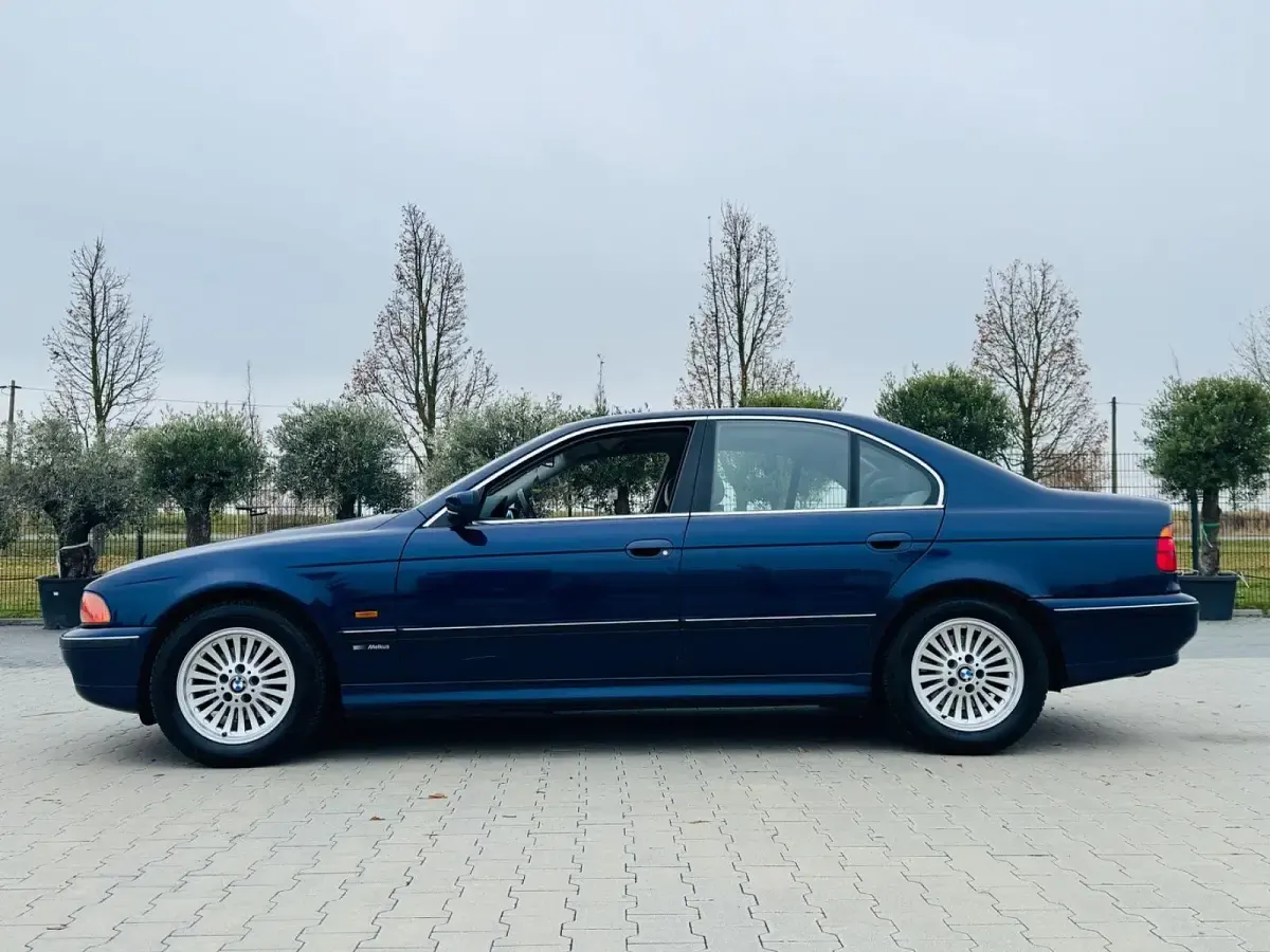 Gebraucht BMW 520 150 PS (110 kW) 1998 Blau Limousine