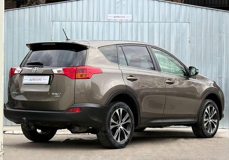 Gebraucht Toyota RAV4 Edition 150 PS (110 kW) 2015 Braun SUV