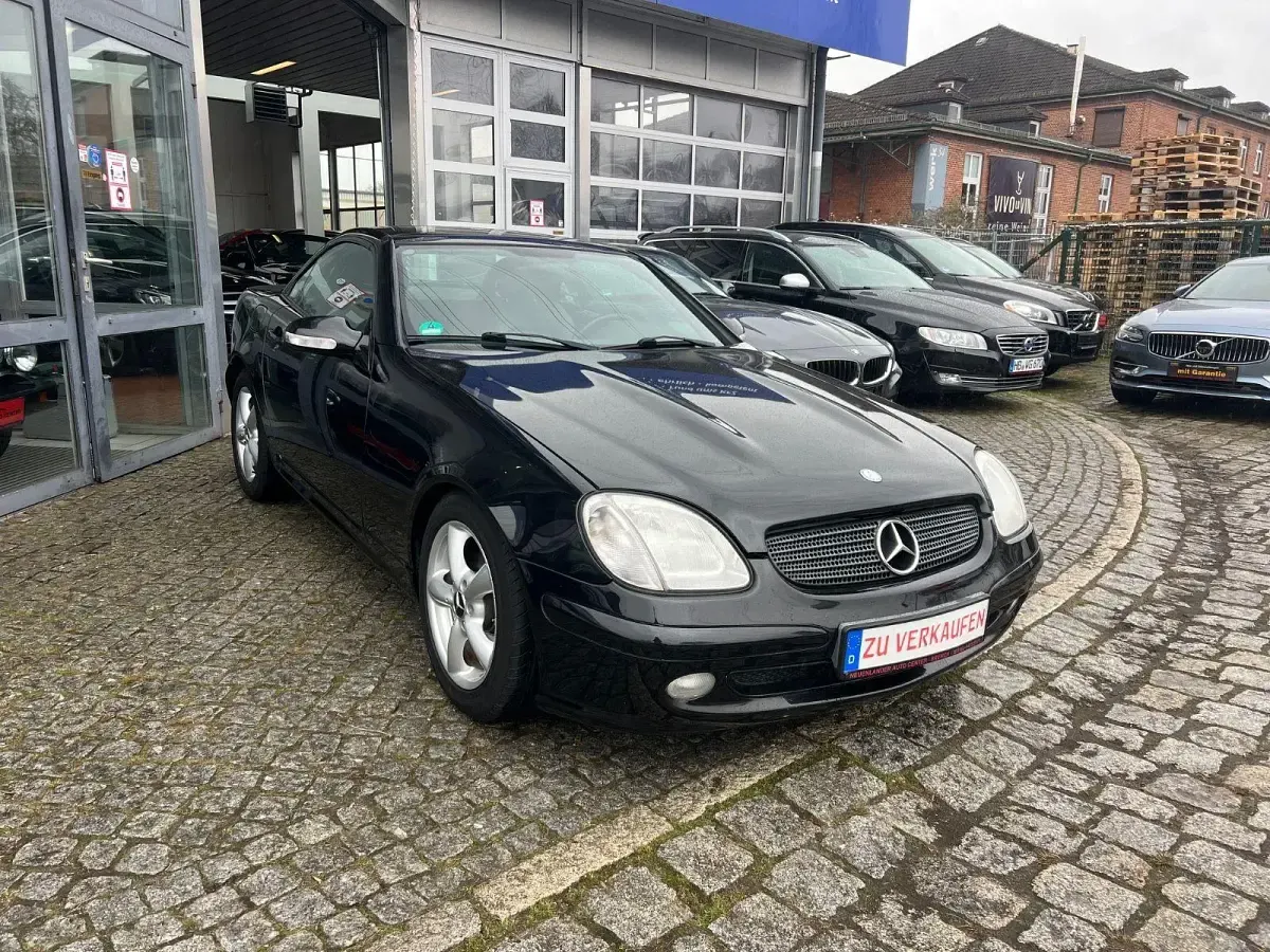 Gebraucht Mercedes SLK230 197 PS (144 kW) 2001 Schwarz Cabrio