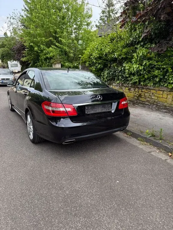 Brugt Mercedes E350 231 HK (169 kW) 2010 Sort Sedan