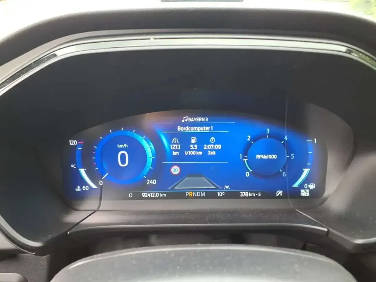 Gebraucht Ford Kuga 190 PS (139 kW) 2020 Weiß SUV