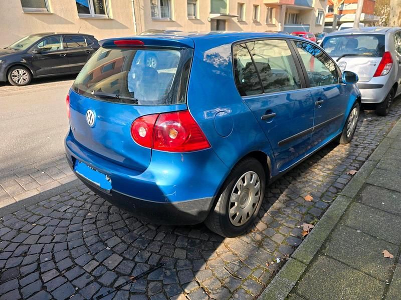 Gebraucht VW Golf 75 PS (55 kW) 2005 Blau Limousine