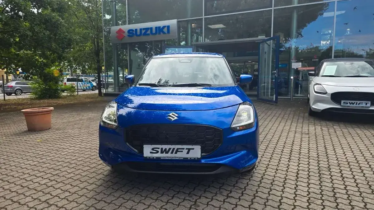Neu Suzuki Swift Club 82 PS (60 kW) 2026 Blau Kleinwagen