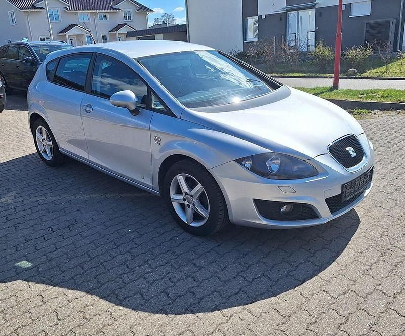 Usata Seat Leon Copa 105 CV (77 kW) 2012 Argento Berlina