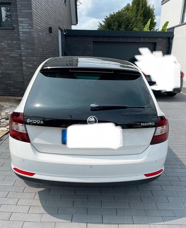 Gebraucht Skoda Rapid 86 PS (63 kW) 2014 Weiß Kleinwagen