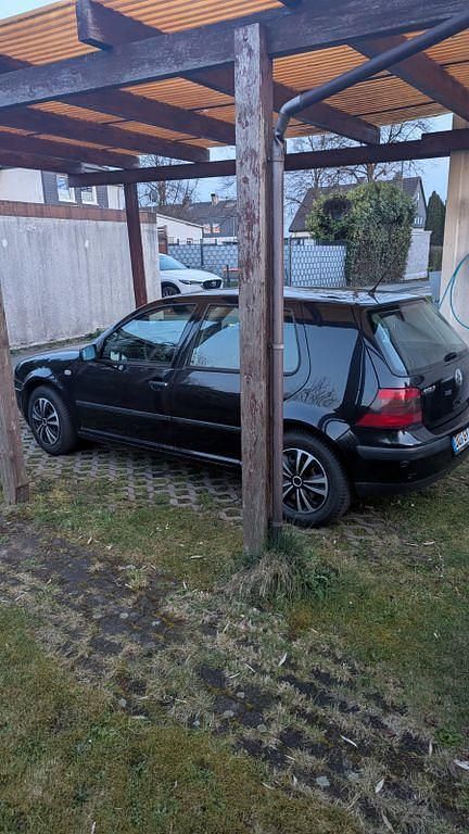Gebraucht VW Golf IV Basis 75 PS (55 kW) 2000 Schwarz Limousine