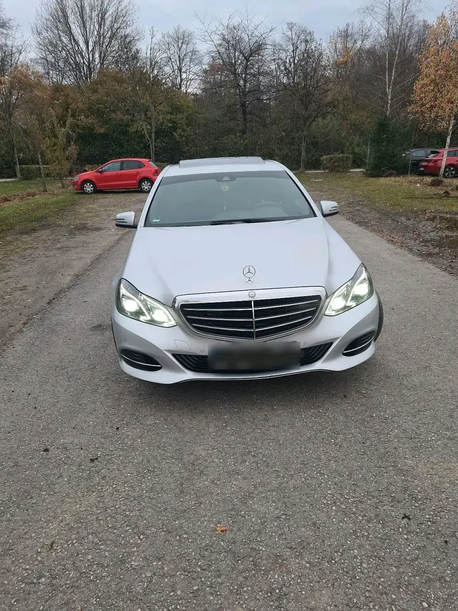 Gebraucht Mercedes E350 258 PS (189 kW) 2015 Silber Limousine
