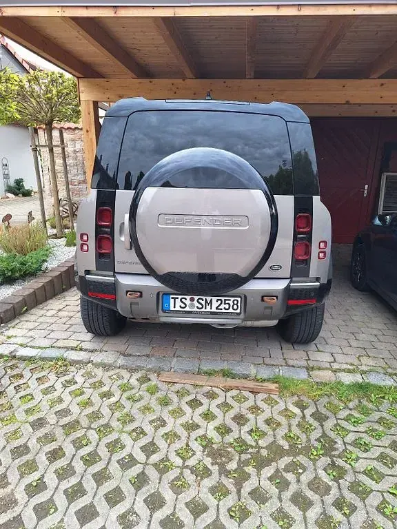 Gebraucht Land Rover Defender Dynamic 200 PS (147 kW) 2023 SUV