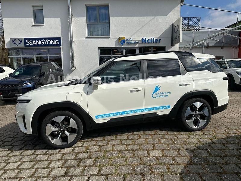 Weiß Gebraucht 2024 Ssangyong Torres EVX SUV | 45.900 € - Bild 1/4