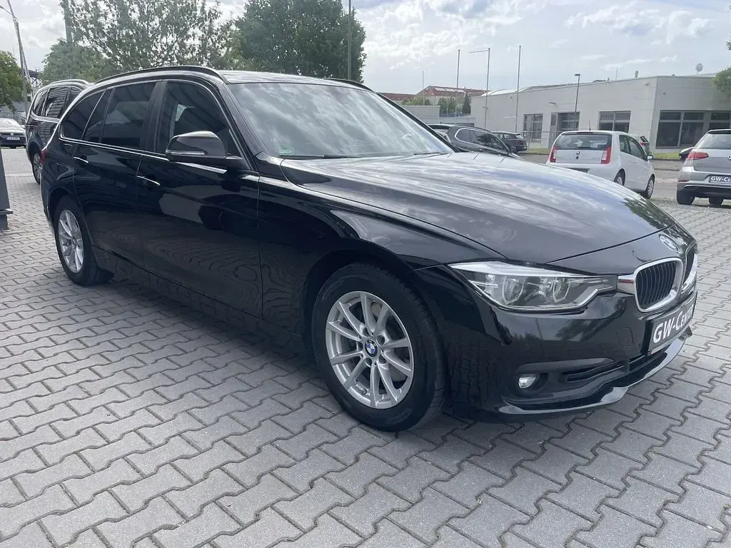 Gebraucht BMW 320 190 PS (139 kW) 2018 Schwarz Kombi