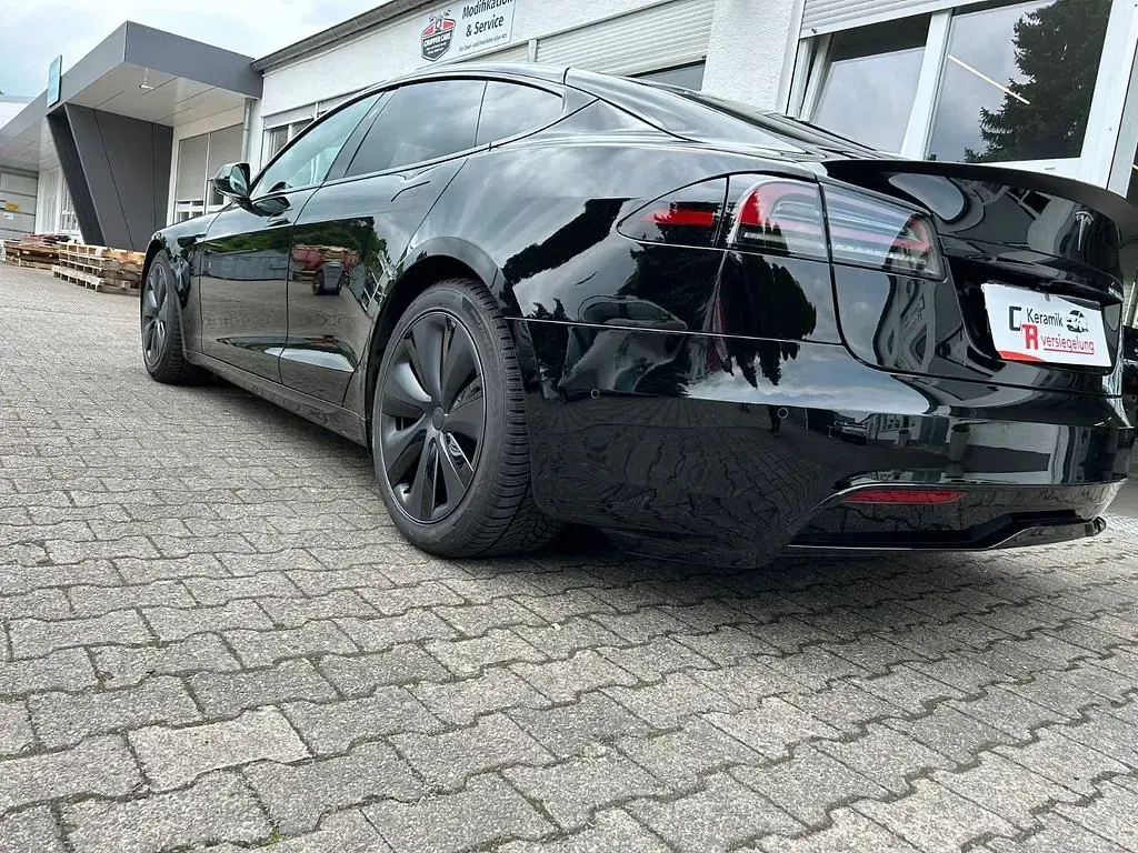 Usado Tesla Model S Plaid 759 kW (1033 CV) 2023 Negro Utilitario