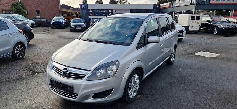 Silber Gebraucht 2012 Opel Zafira Innovation Van / Kleinbus | 1.999 € (Superpreis) - Bild 1/4
