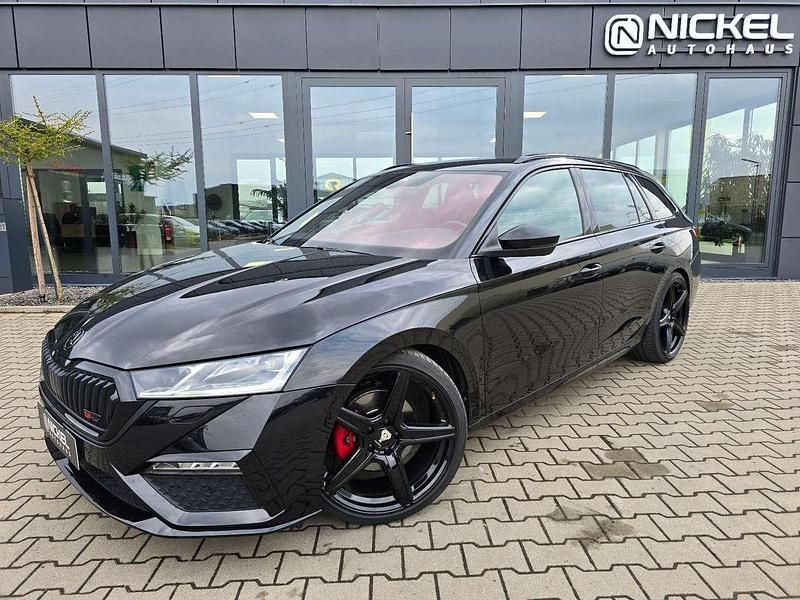 Schwarz Gebraucht 2023 Skoda Octavia RS Kombi | 39.799 € (Etwas zu teuer) - Bild 1/2